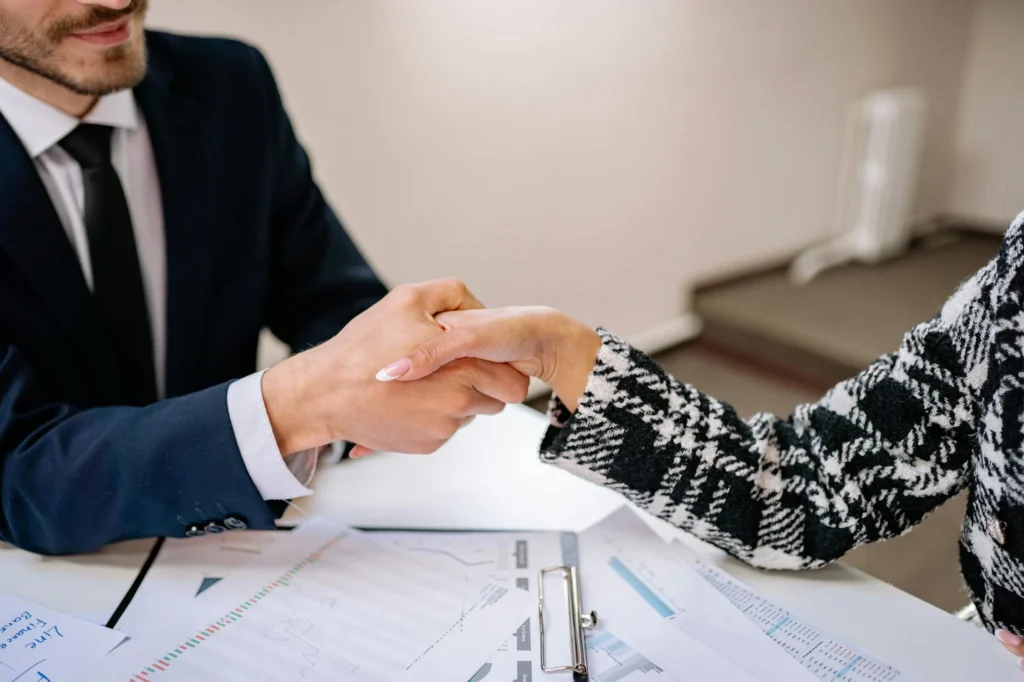Choosing Agency Handshake Deal
