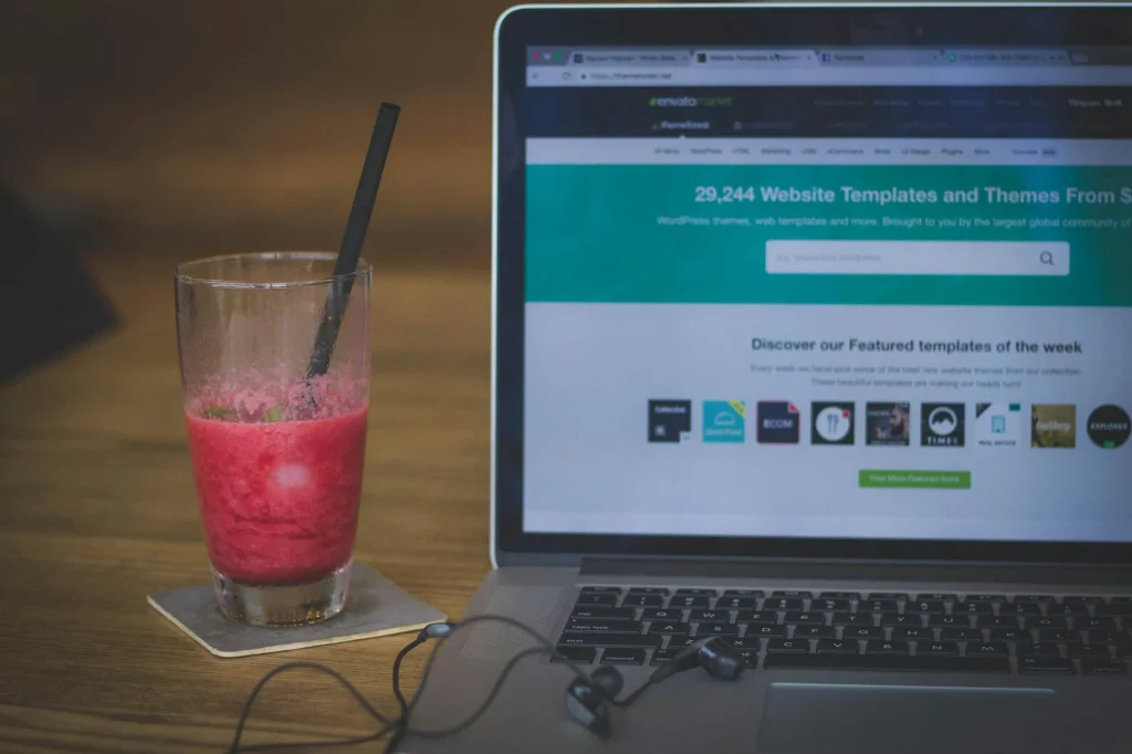 Business Website Laptop Professional